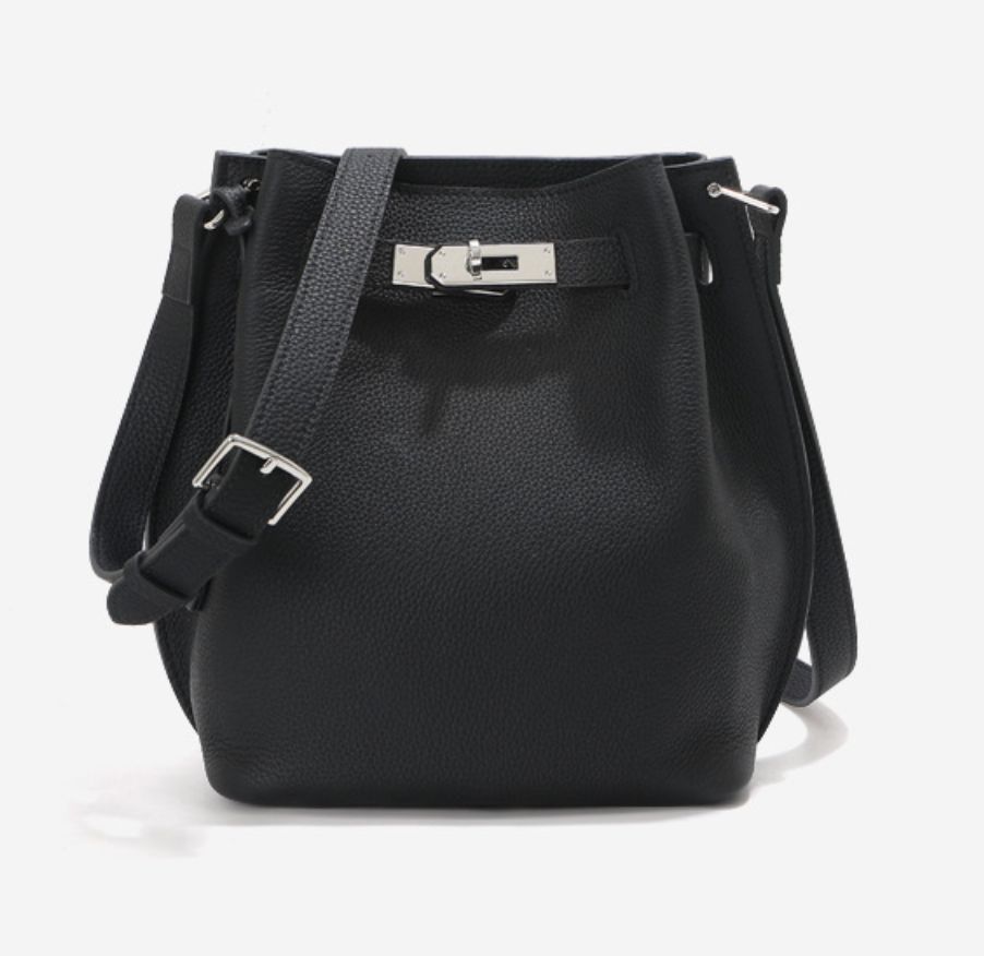 Noa Bucket – Togo Leather Bag
