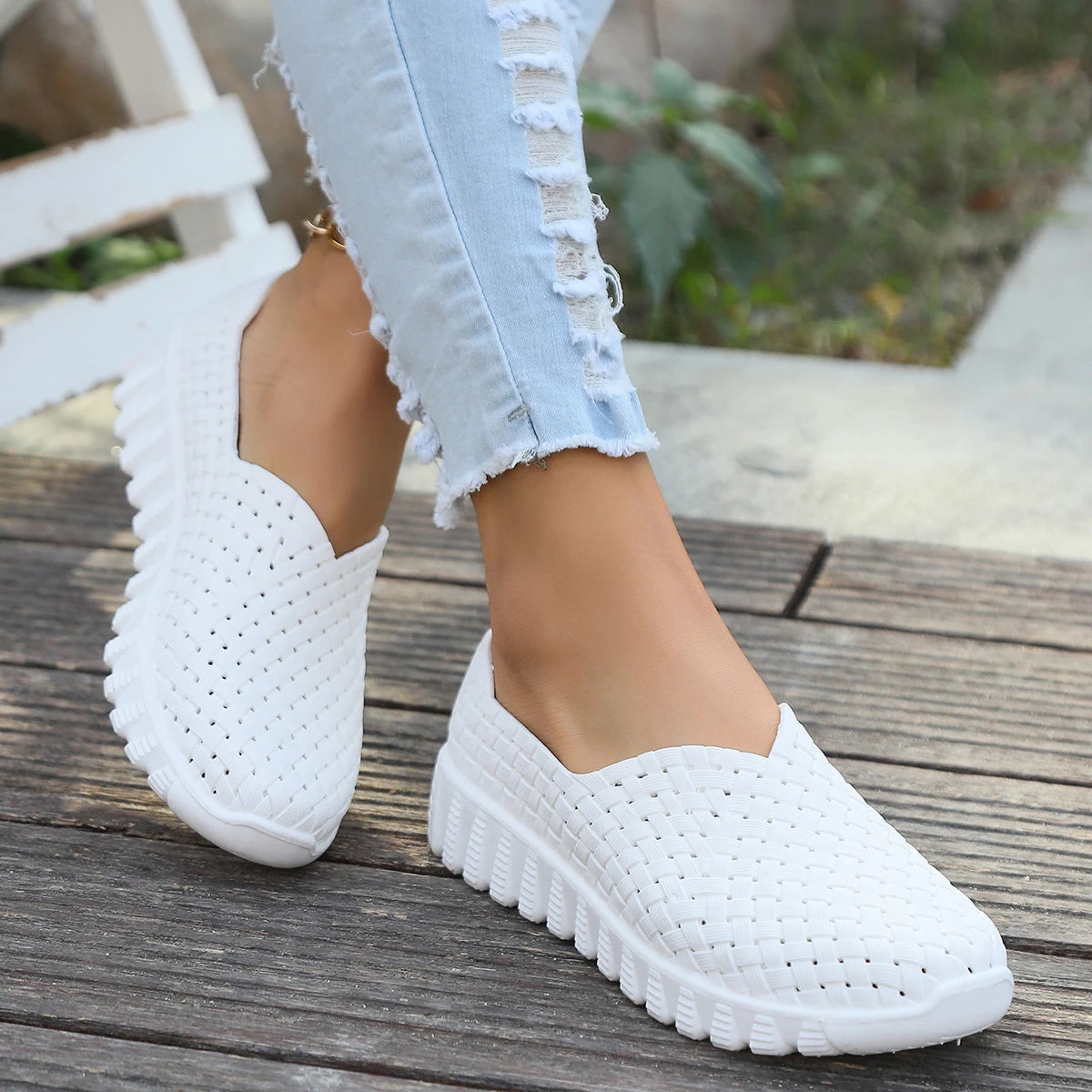 Buuk - Women's Super Comfortable Sneakers
