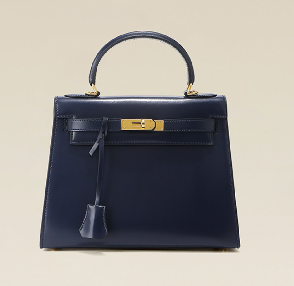 Grace Box – Bolsa Estruturada em Couro Genuíno Liso ( 28 CM )