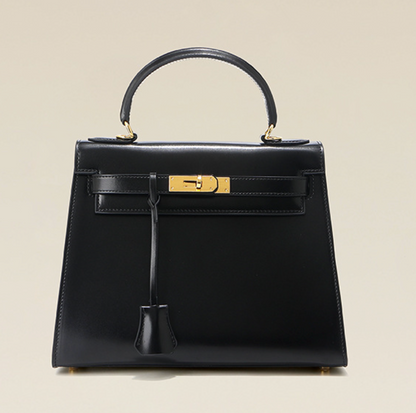 Grace Box – Bolsa Estruturada em Couro Genuíno Liso ( 28 CM )