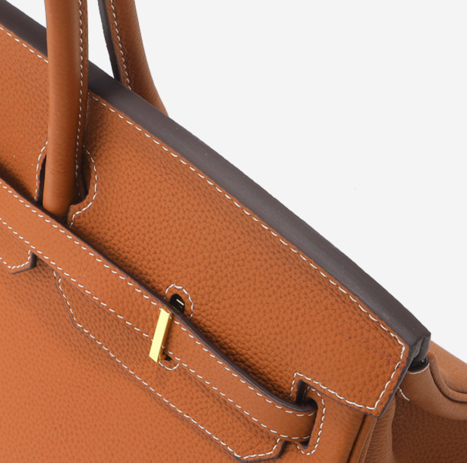 Jane Baguette – Bolsa 40 cm em Couro Genuíno Tipo Pebbled