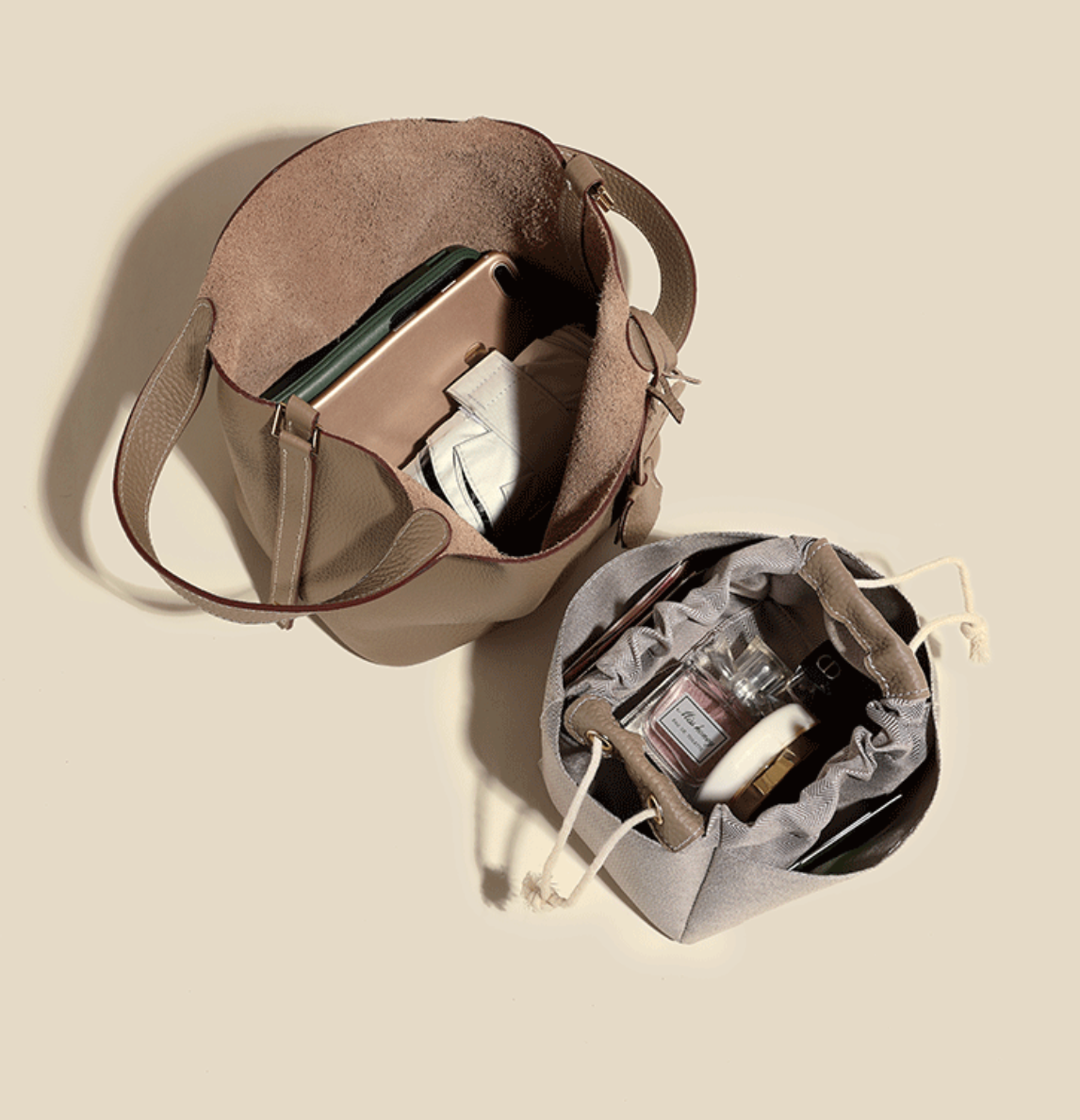 Camille Bucket – Bolsa Bucket em Couro Bovino Full-Grain