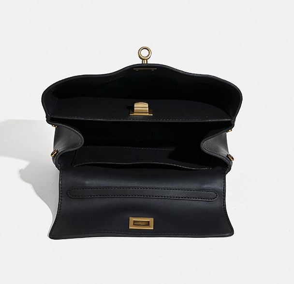 Sofia – Bolsa Estruturada em Couro Bovino Full-Grain