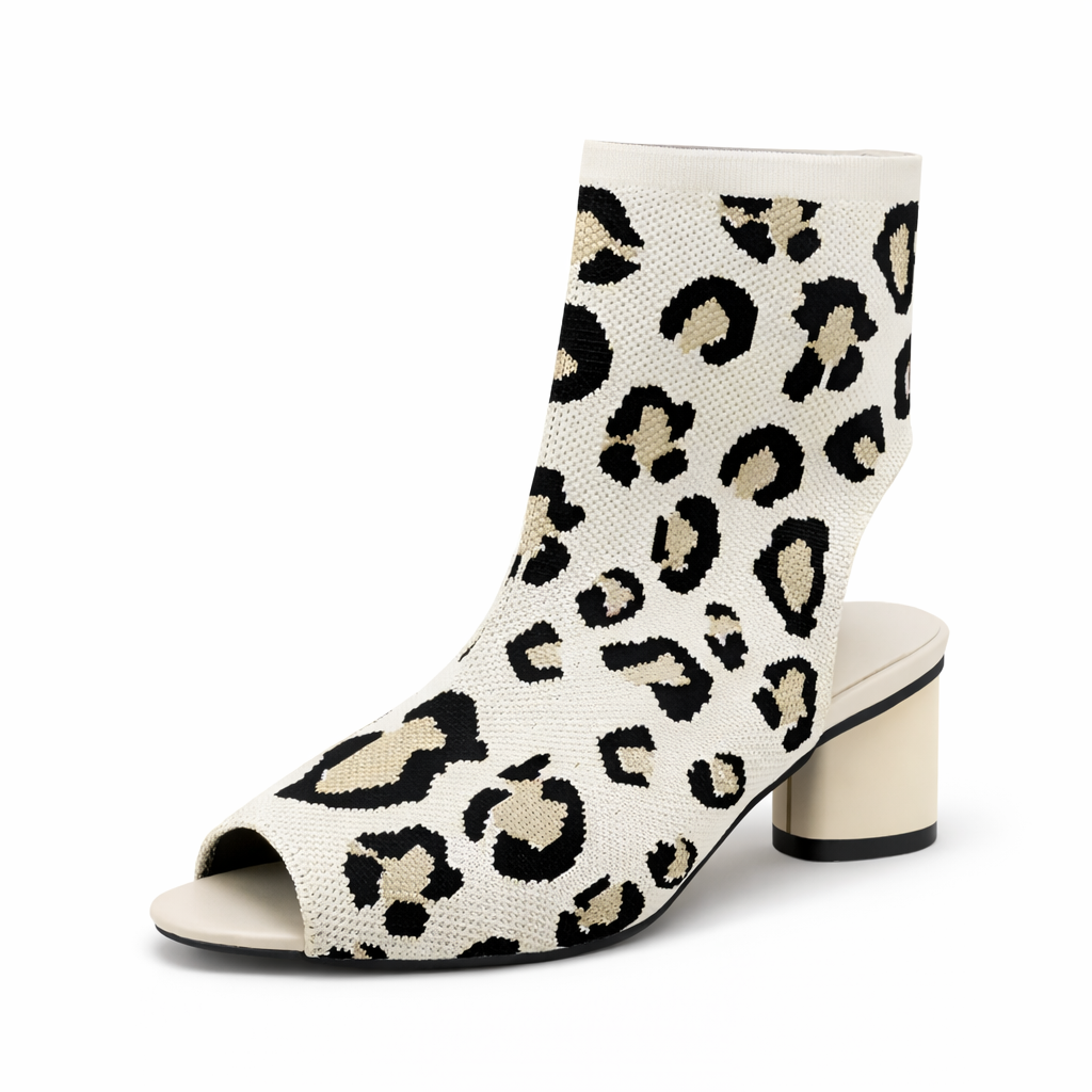 Isadora Savage - Very Elegant and Comfortable Sandals