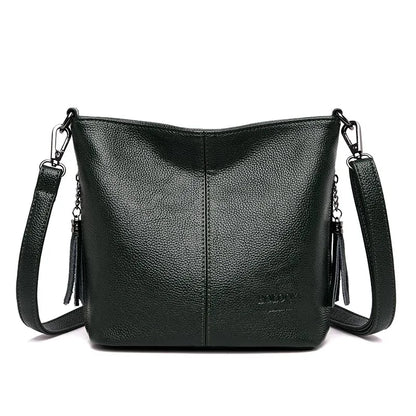 Bolsa "Lany Soft Tassel" – Elegância Casual com Estilo