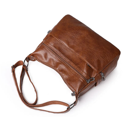 Vera Vintage – Elegant Hobo Bag
