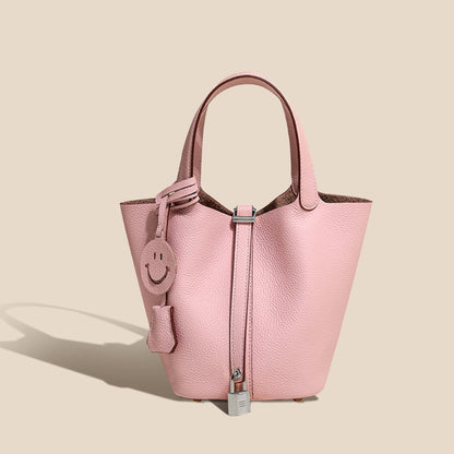 Camille Bucket – Bolsa Bucket em Couro Bovino Full-Grain