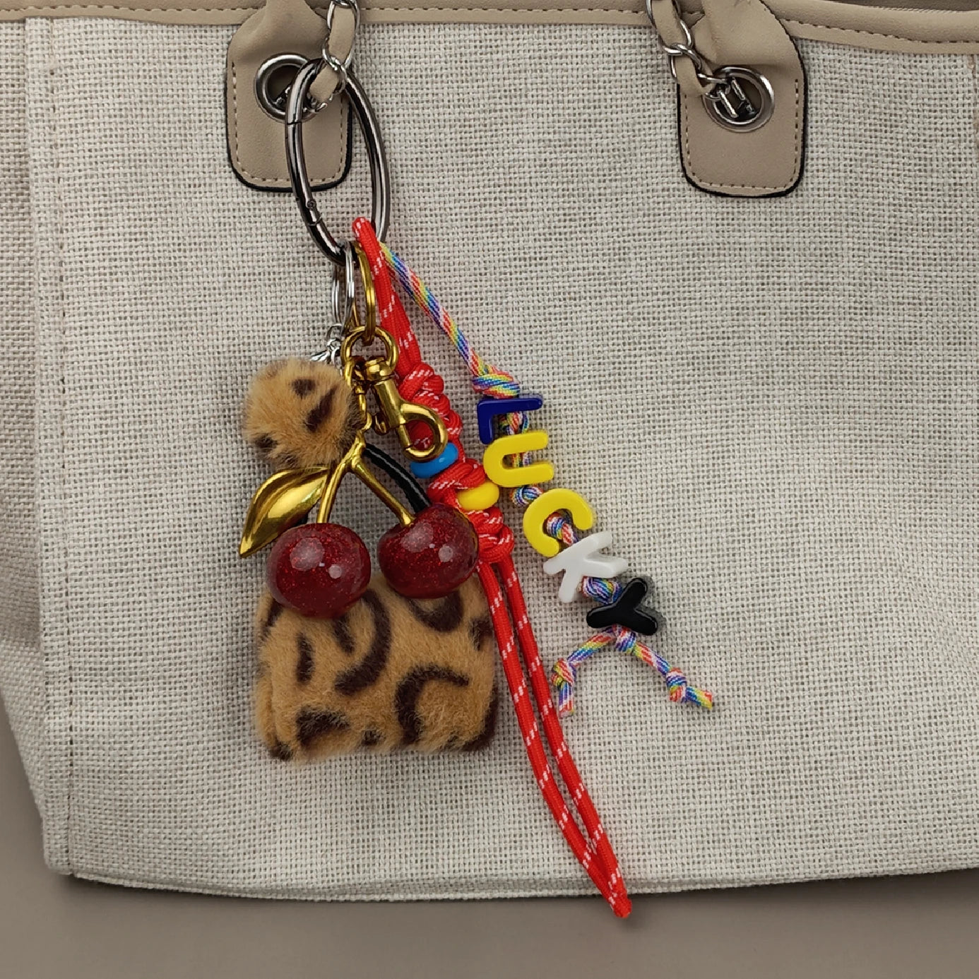 Lusitanna Lucky Cherry – Charme Statement Multielementos