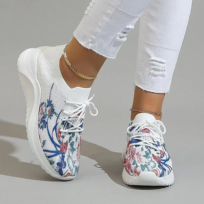 Ritinha Sneakers - Fresh and comfortable