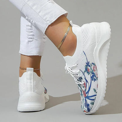 Ritinha Sneakers - Fresh and comfortable
