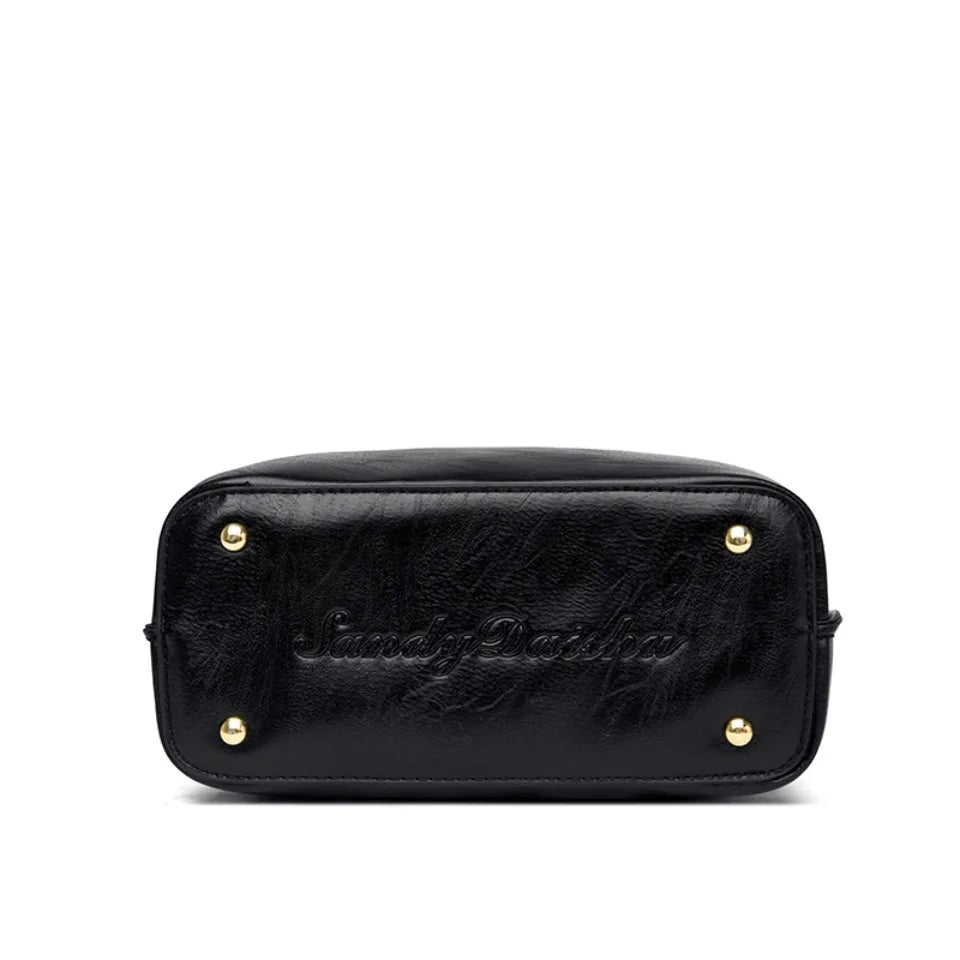 Valeria Tote – Elegant Handbag and Crossbody Bag