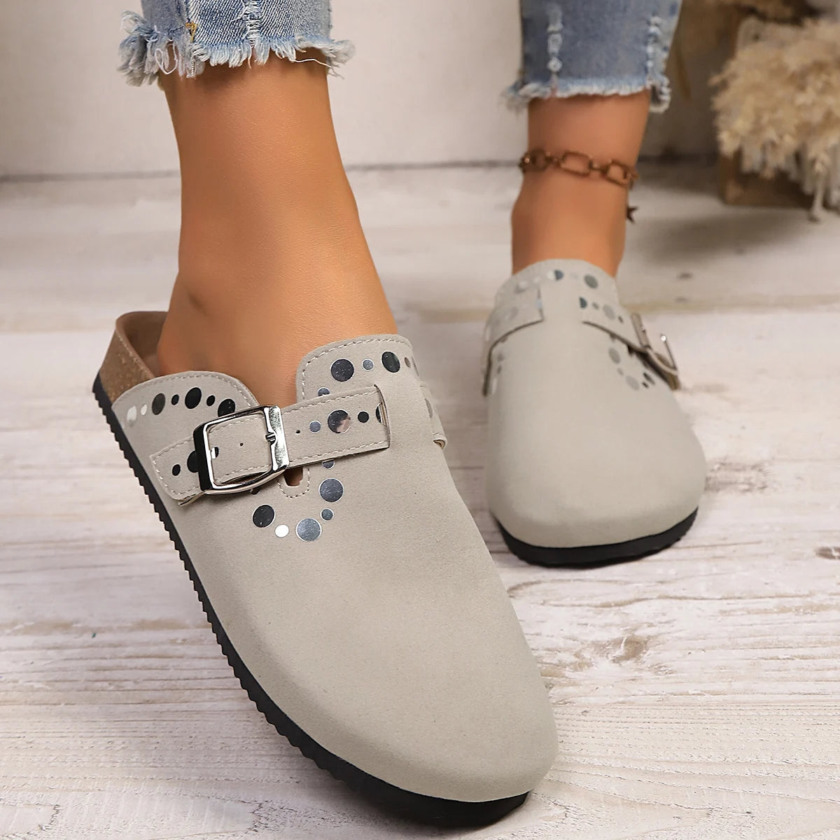 Madalena Comfort - Mules em Camurça Elegante