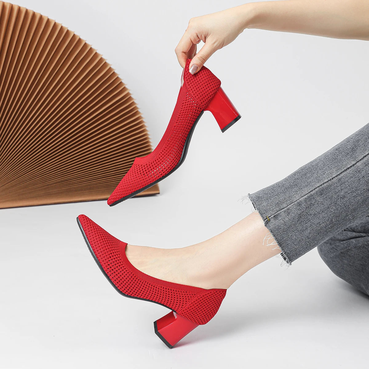 Victoria Pump - Very Elegant and Comfortable Mid-Heel Shoe