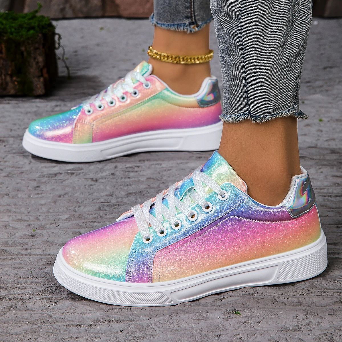 Mari Sneakers - Cool and comfortable
