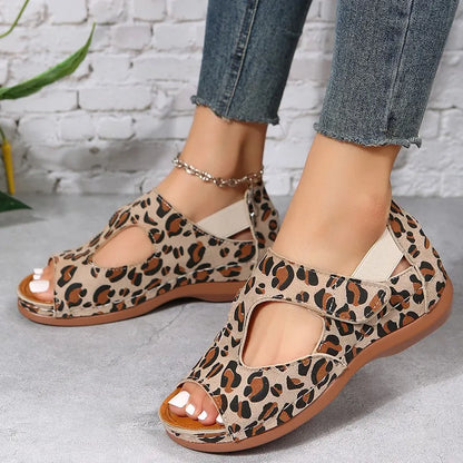 Lina - Comfortable and very elegant semi-orthopaedic sandal