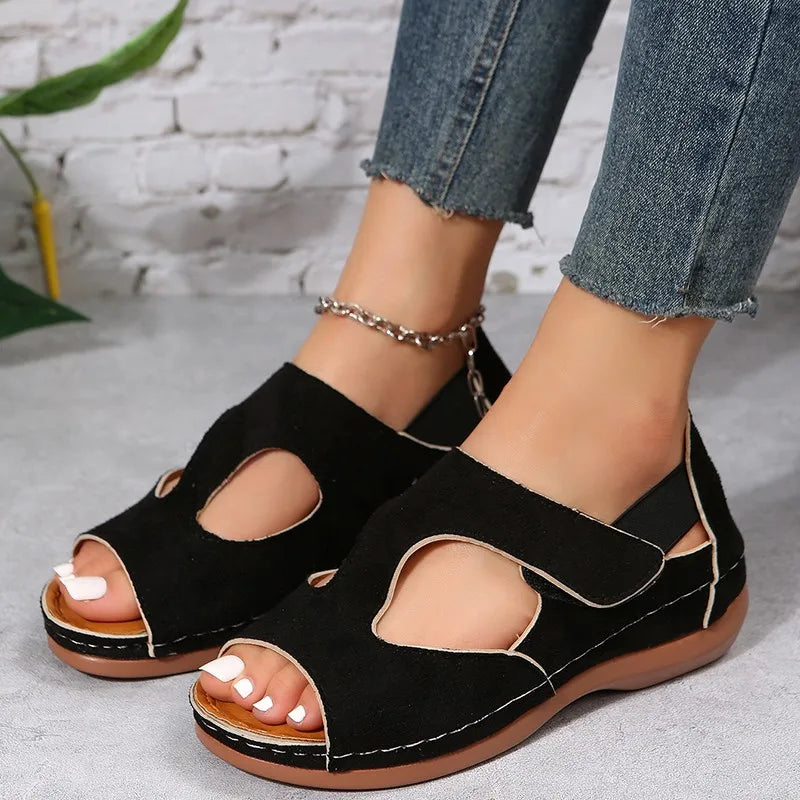 Lina - Comfortable and very elegant semi-orthopaedic sandal