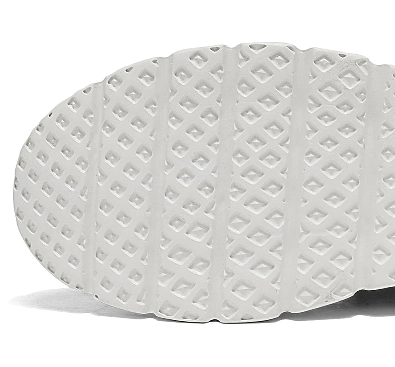 Lusitanna Urban Slip Sneaker