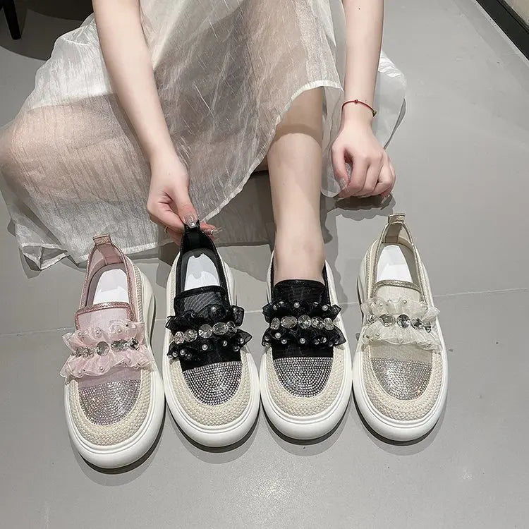 Dianna Star Sneakers - Elegant and Comfortable