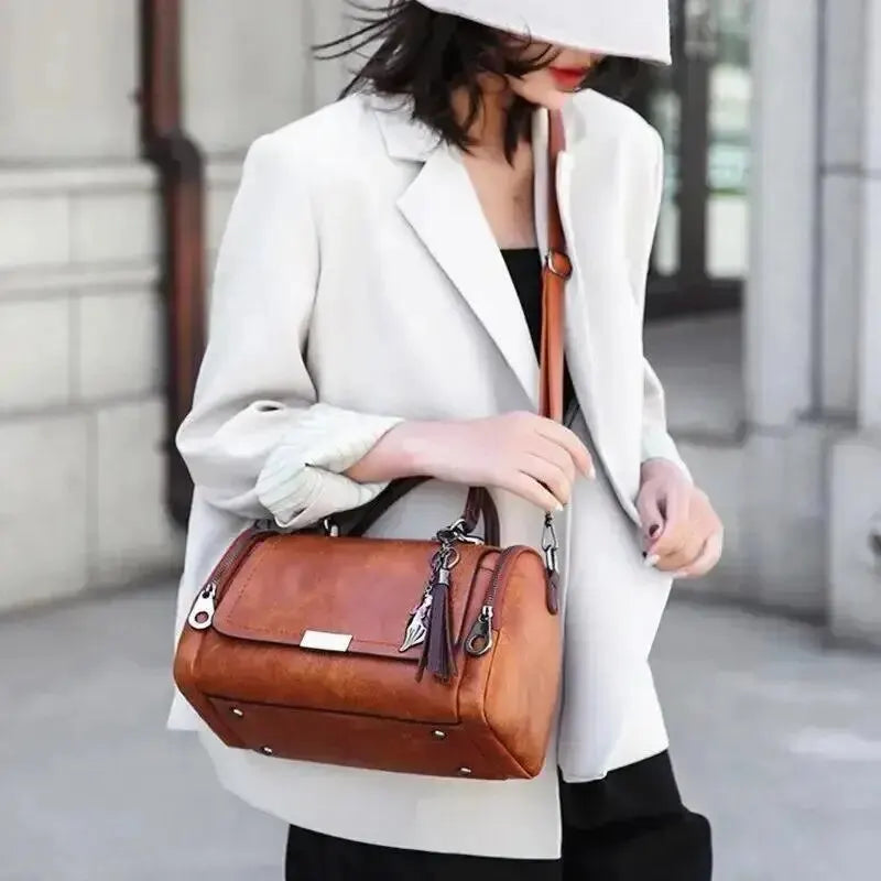 Sofia Tassel Bag – Casual Elegance