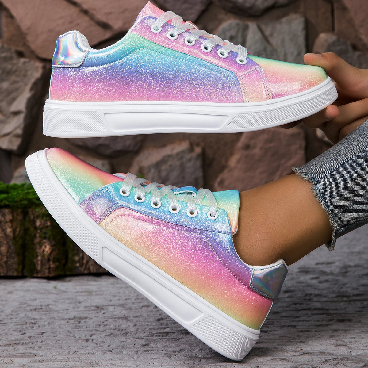 Mari Sneakers - Cool and comfortable