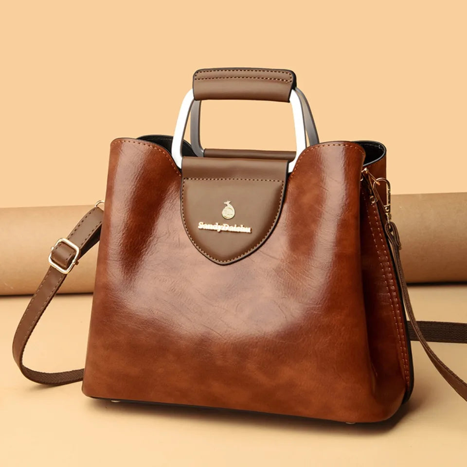 Valeria Tote – Elegant Handbag and Crossbody Bag