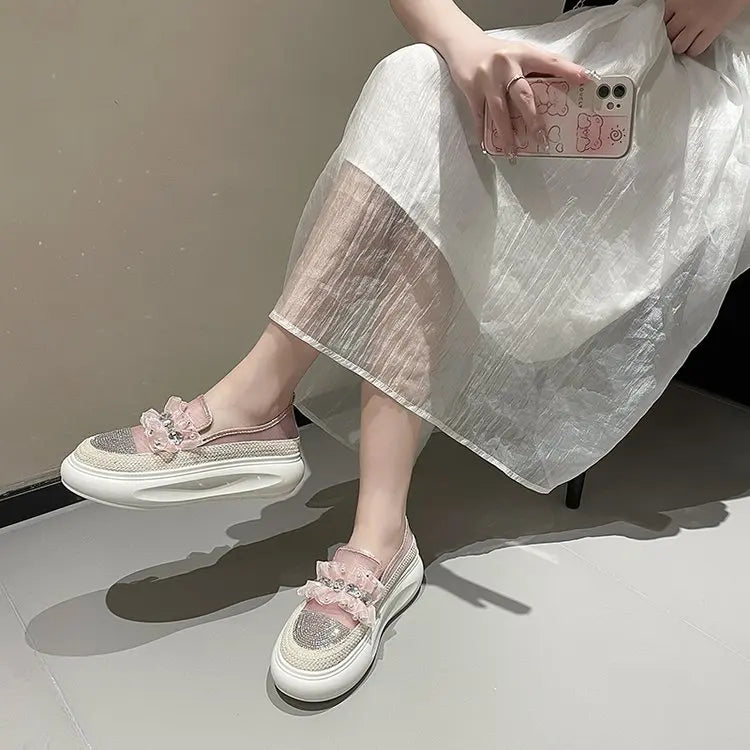 Dianna Star Sneakers - Elegant and Comfortable