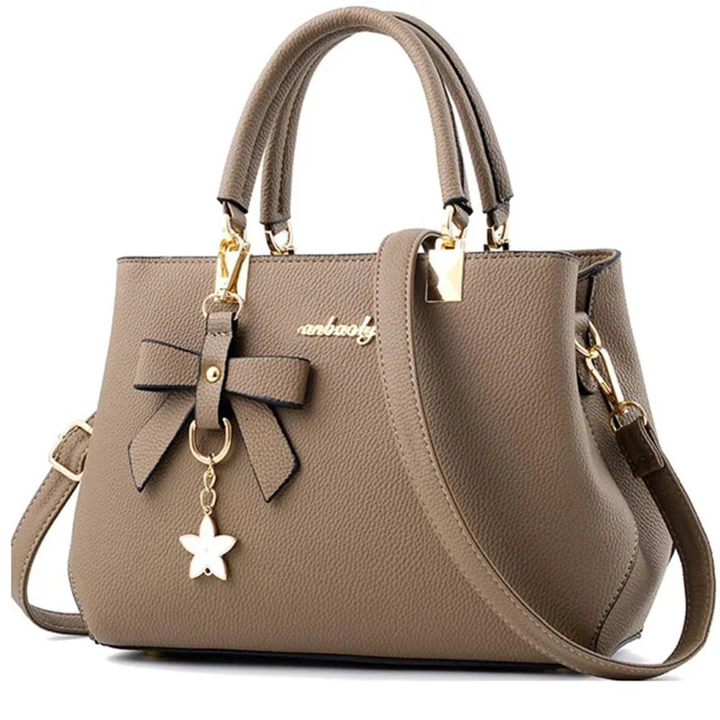 Laura Bag – Casual Elegance