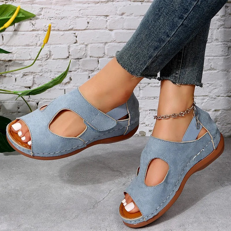 Lina - Comfortable and very elegant semi-orthopaedic sandal