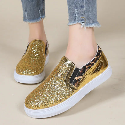 Maximma Star Tennis Shoes - Elegant, Fashionable, and Comfortable