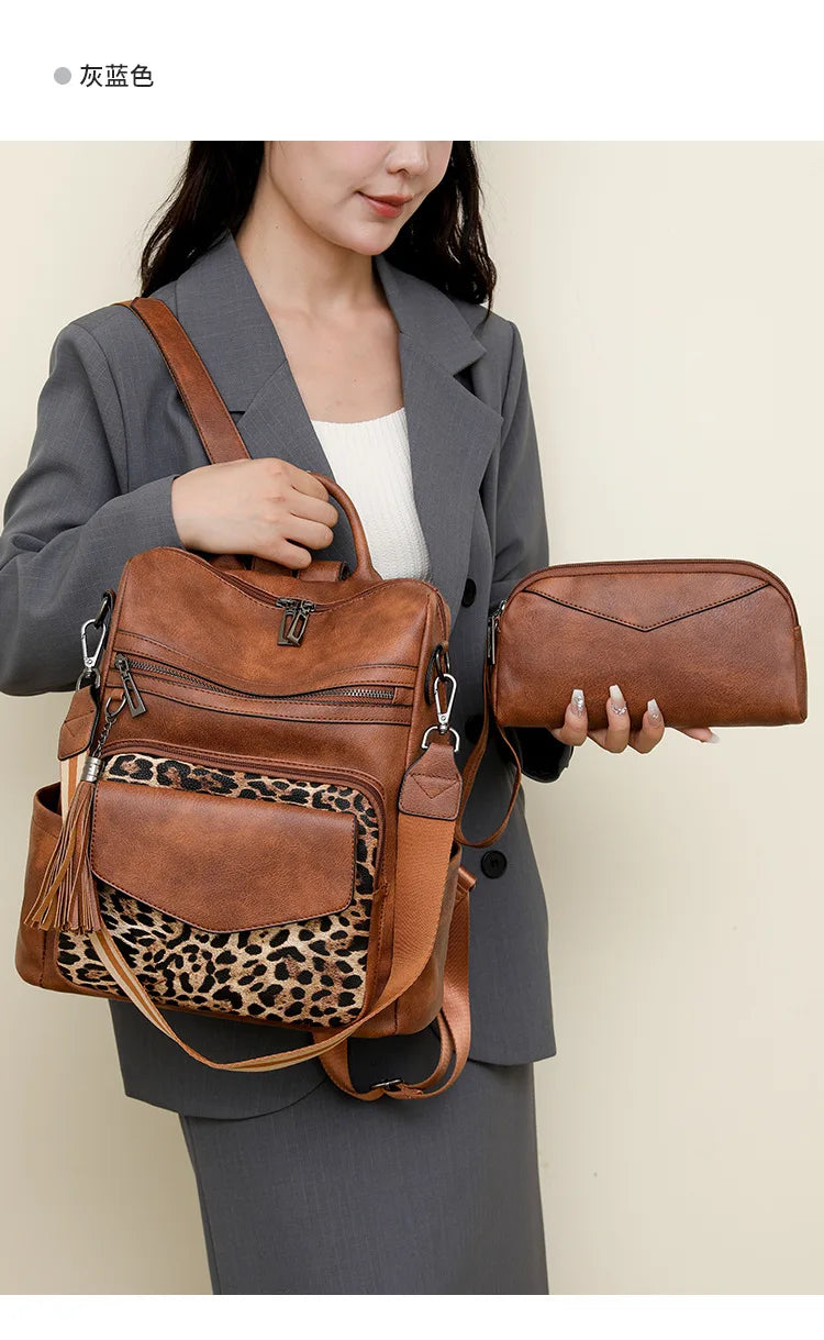 "Duo Fringe" Backpack – Style & Versatility for Travel and Everyday