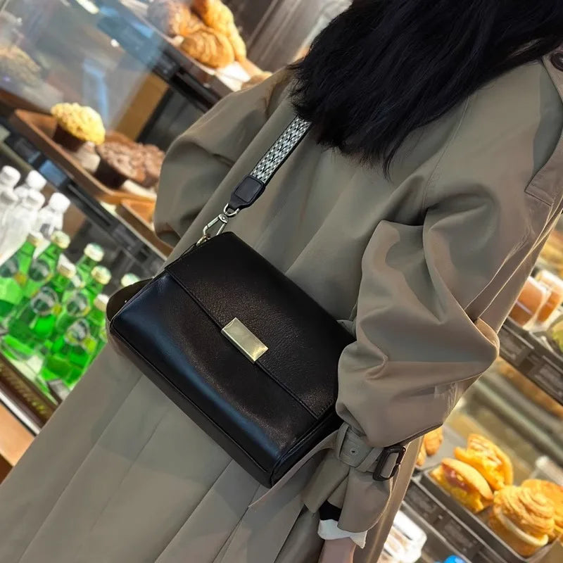 Bianca Crossbody Bag in Genuine Leather – Casual Elegance