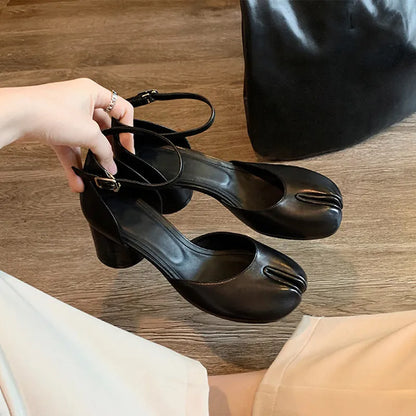 Aurora Elegance - Sapatos Mary Jane em Verniz