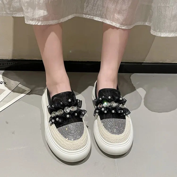 Dianna Star Sneakers - Elegant and Comfortable