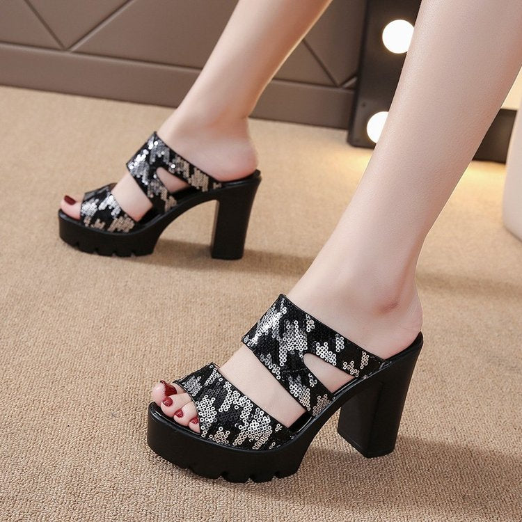 Platform Sandal - Monnica