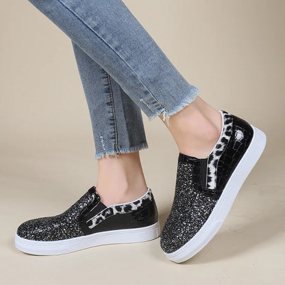 Maximma Star Tennis Shoes - Elegant, Fashionable, and Comfortable