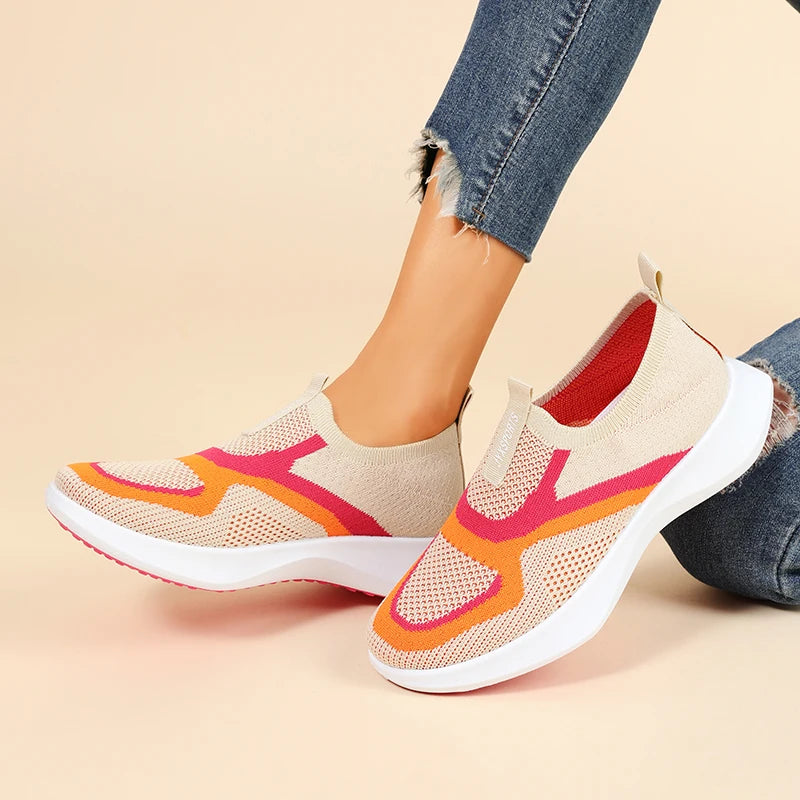 Minimalist stretch sock knit women's shoes, dual-tone curved jacquard side motif, wave-layered thick midsole, versatile travel flat
