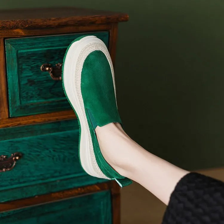 Lucy Casual Sneakers - Elegant, Fashionable and Comfortable