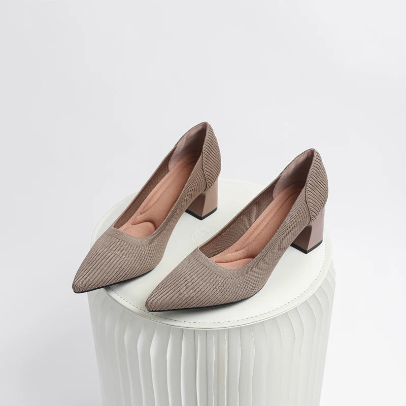 Victoria Pump - Very Elegant and Comfortable Mid-Heel Shoe