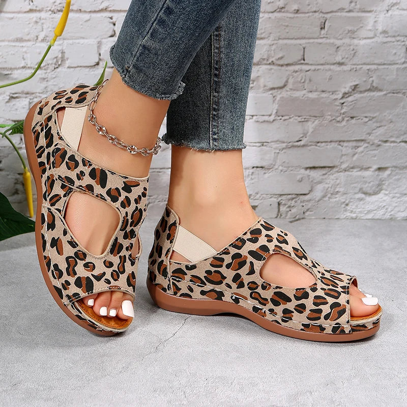 Lina - Comfortable and very elegant semi-orthopaedic sandal