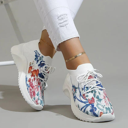 Ritinha Sneakers - Fresh and comfortable