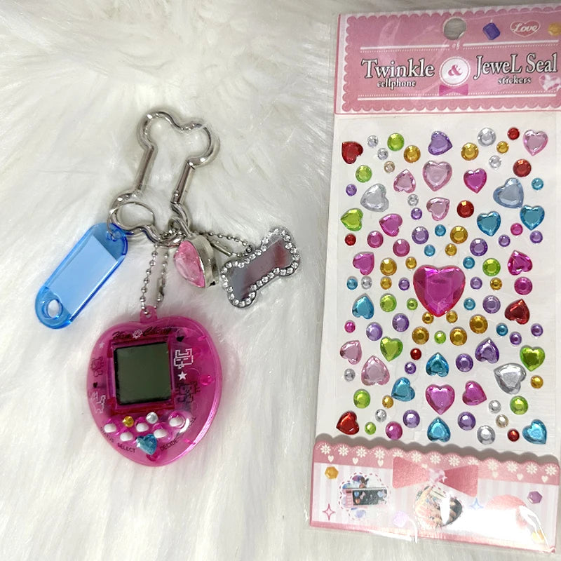 Lusitanna Pixel Charm – Interactive Retro Keychain