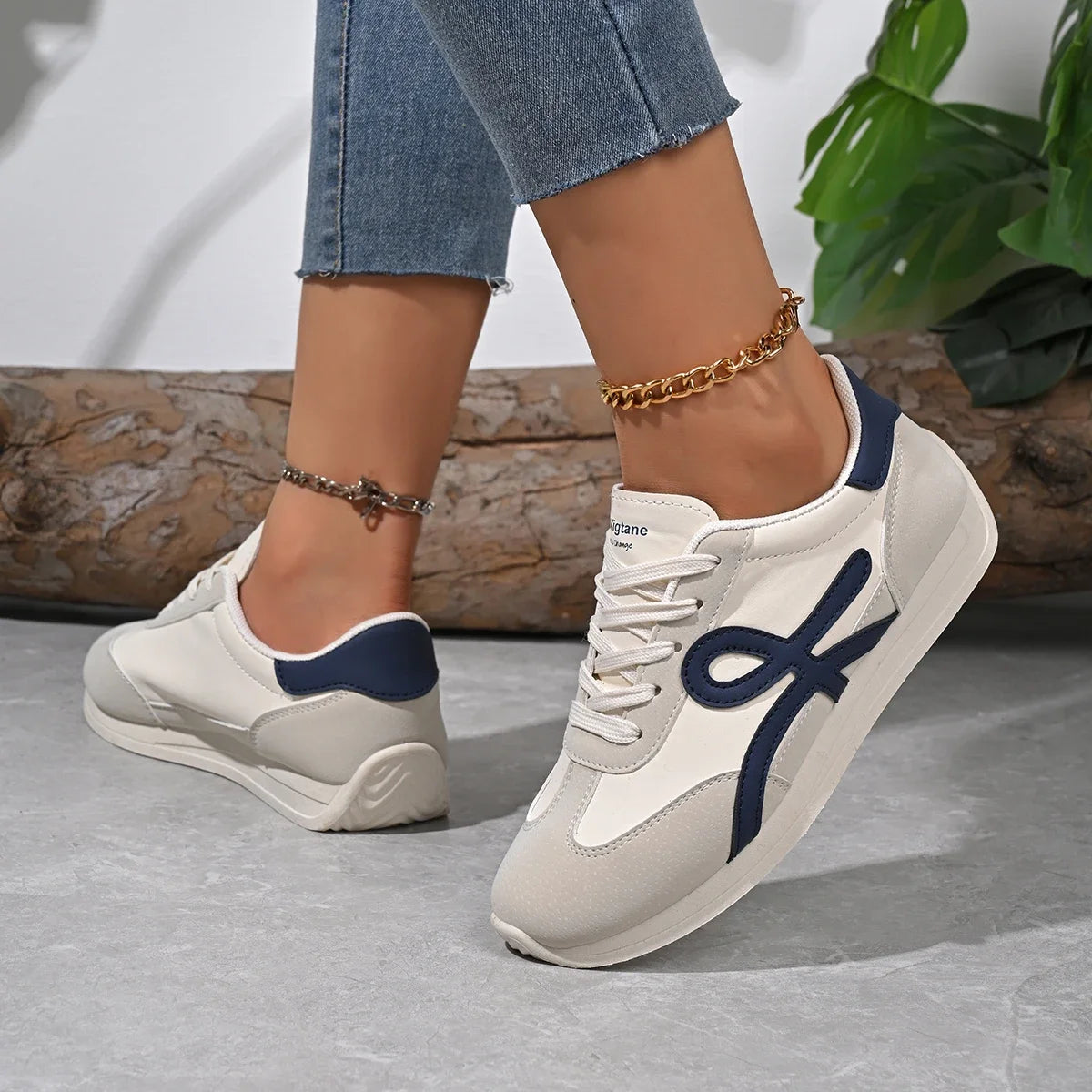 Lace Marie Sneakers - Fresh and comfortable