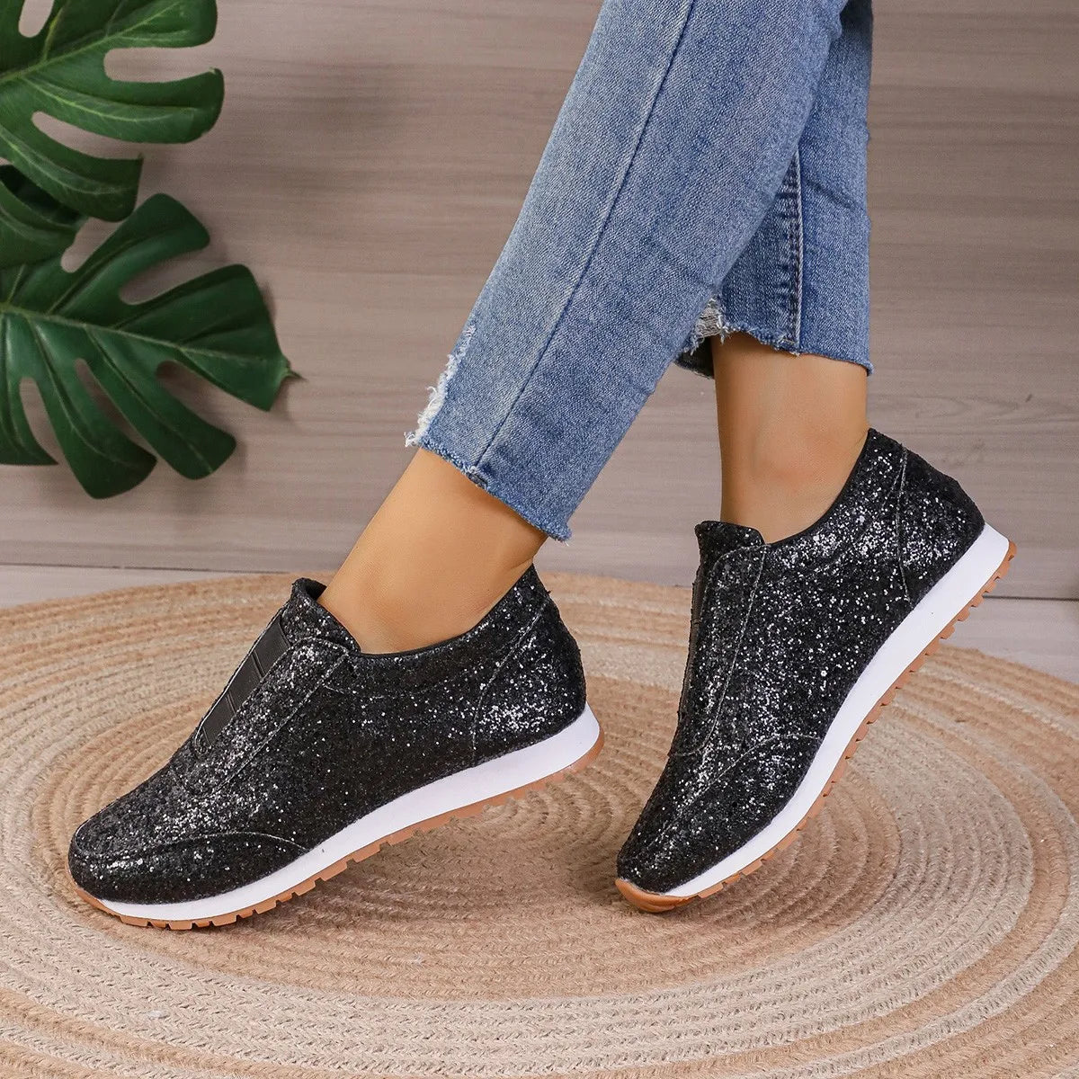 Nuria Star Sneakers - Cool and comfortable