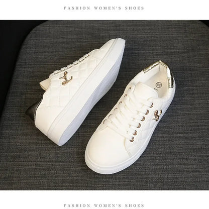 Lilly Sneakers - Elegant, Fashionable and comfortable
