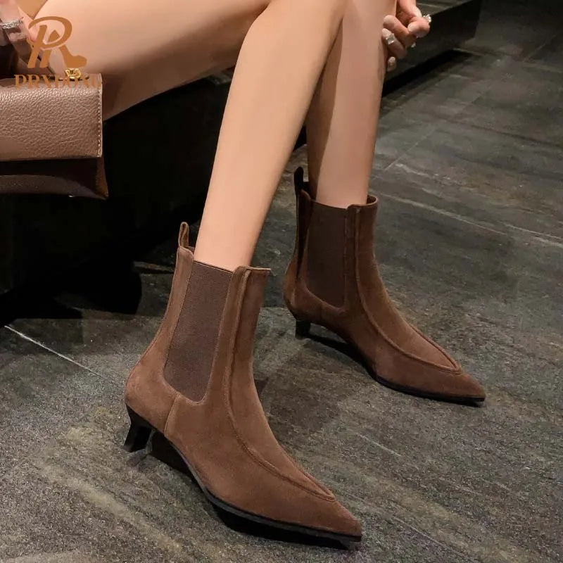 Valeria Daux - Elegant Genuine Suede Boot