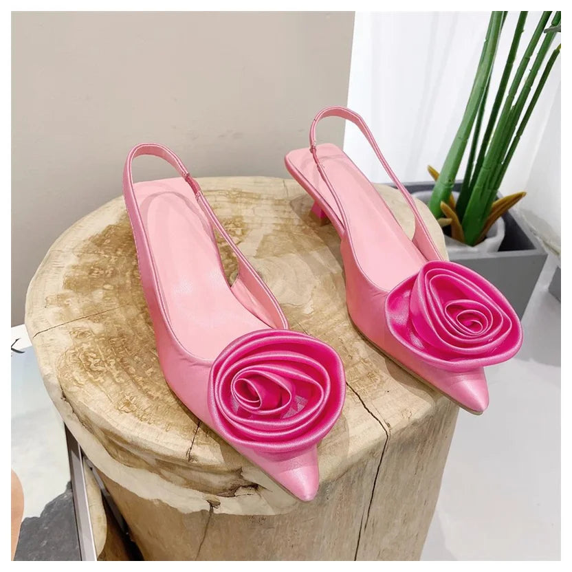 Sapatos Elegantes Flor de Cetim – Salto Fino