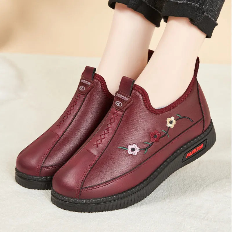 RAFFEZI 2.0 Sneakers - Comfortable, Waterproof, and Velvety