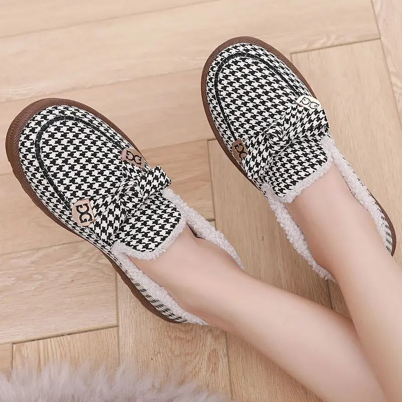 Monique Ruth - Super Comfortable and Warm Shoes