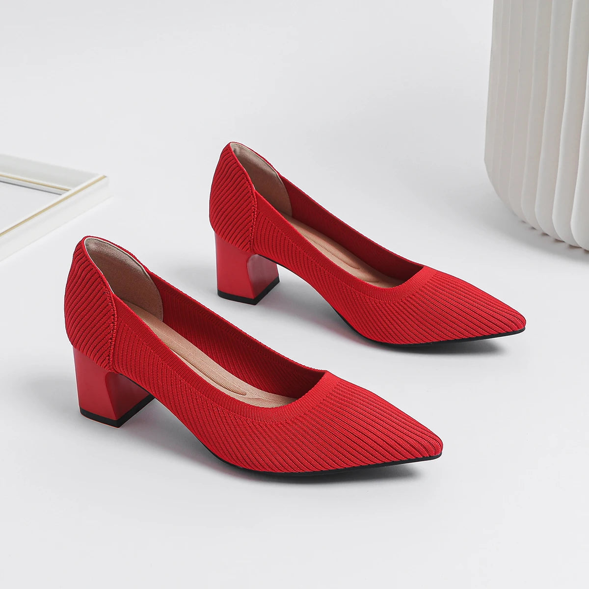 Victoria Pump - Very Elegant and Comfortable Mid-Heel Shoe
