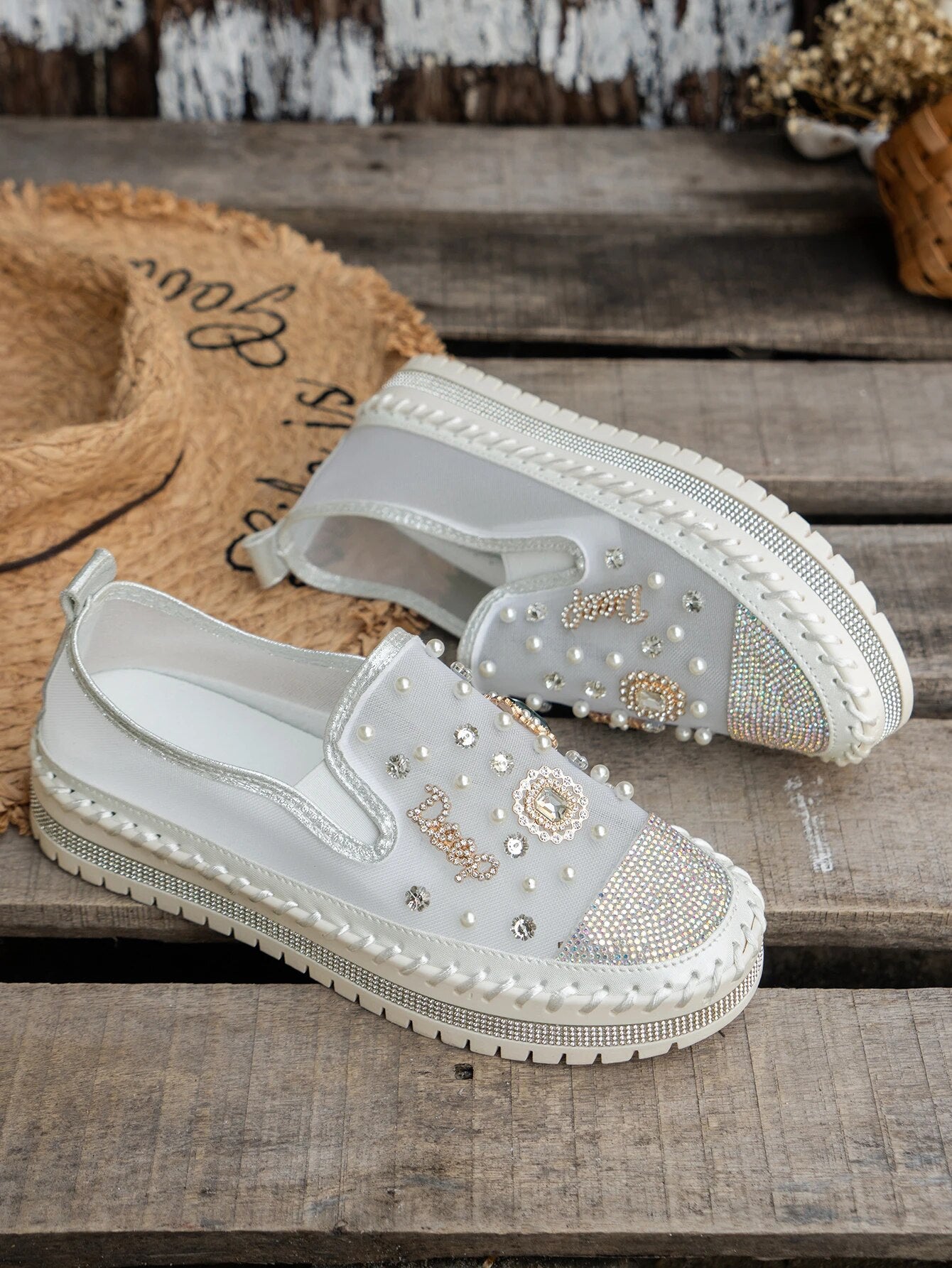 Clarissa Classy Star Sneakers - Stylish and Comfortable